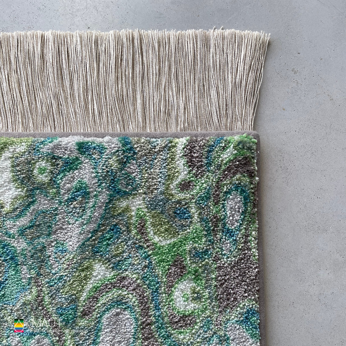 Moderne runner BUBA in het groen met franjes