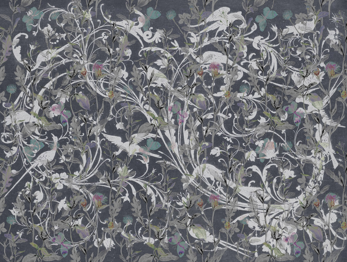 Wandbekleding ANTIQUE DEFILÉ met vlinders en bladeren in historische kunststijl in blauwe tinten