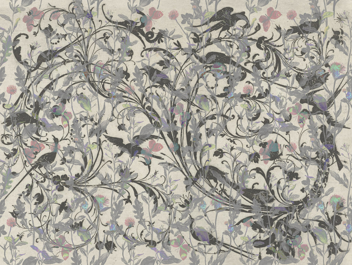 Wandbekleding ANTIQUE DEFILÉ naturel met vlinders en bladeren in historische kunststijl