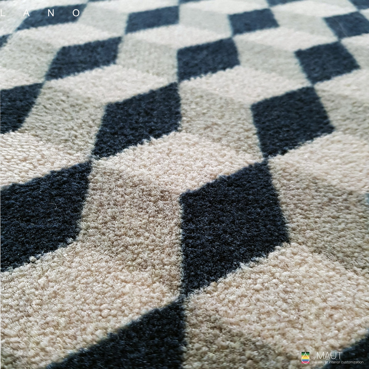 Wall to wall carpet RETRO YOUR WAY green detail